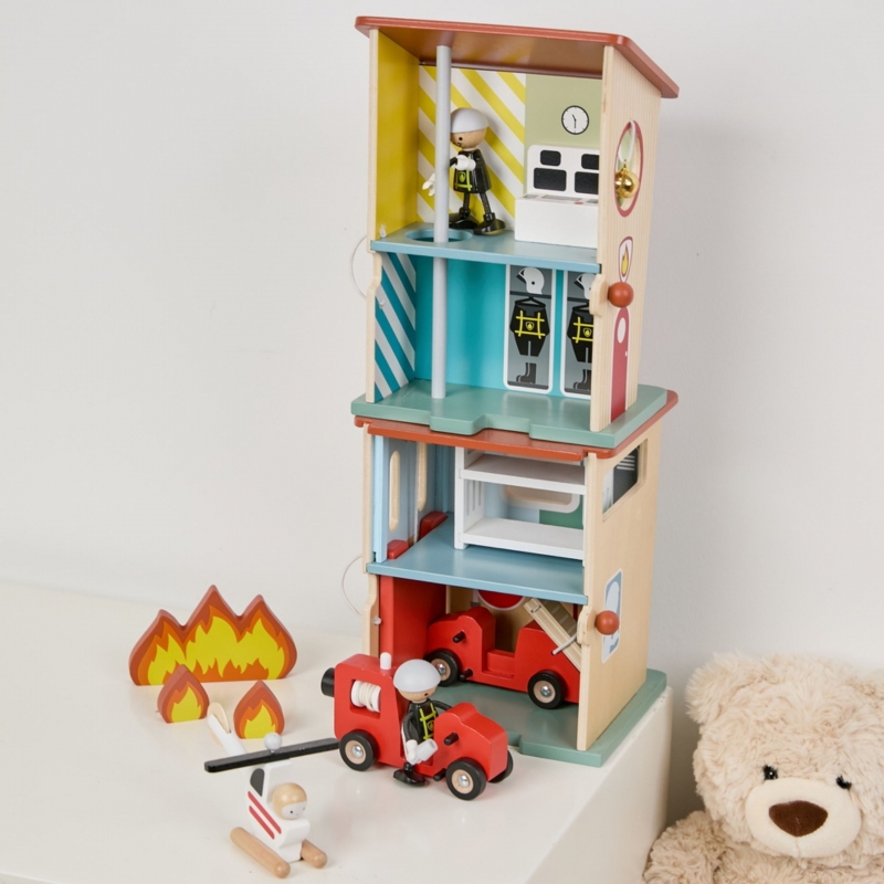 2 - delt brandstation med tilbehør billede